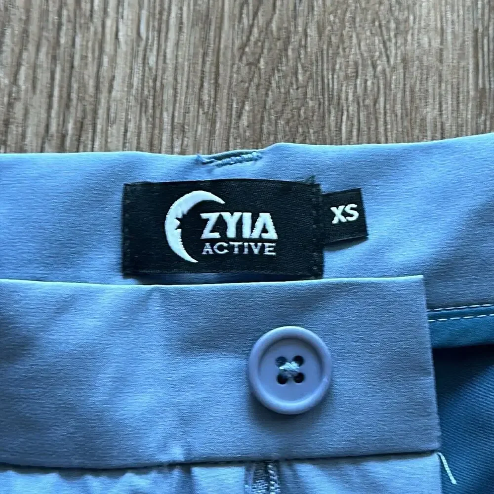 NWT Zyia Active Starboard Shorts Steel Blue Size XS 8